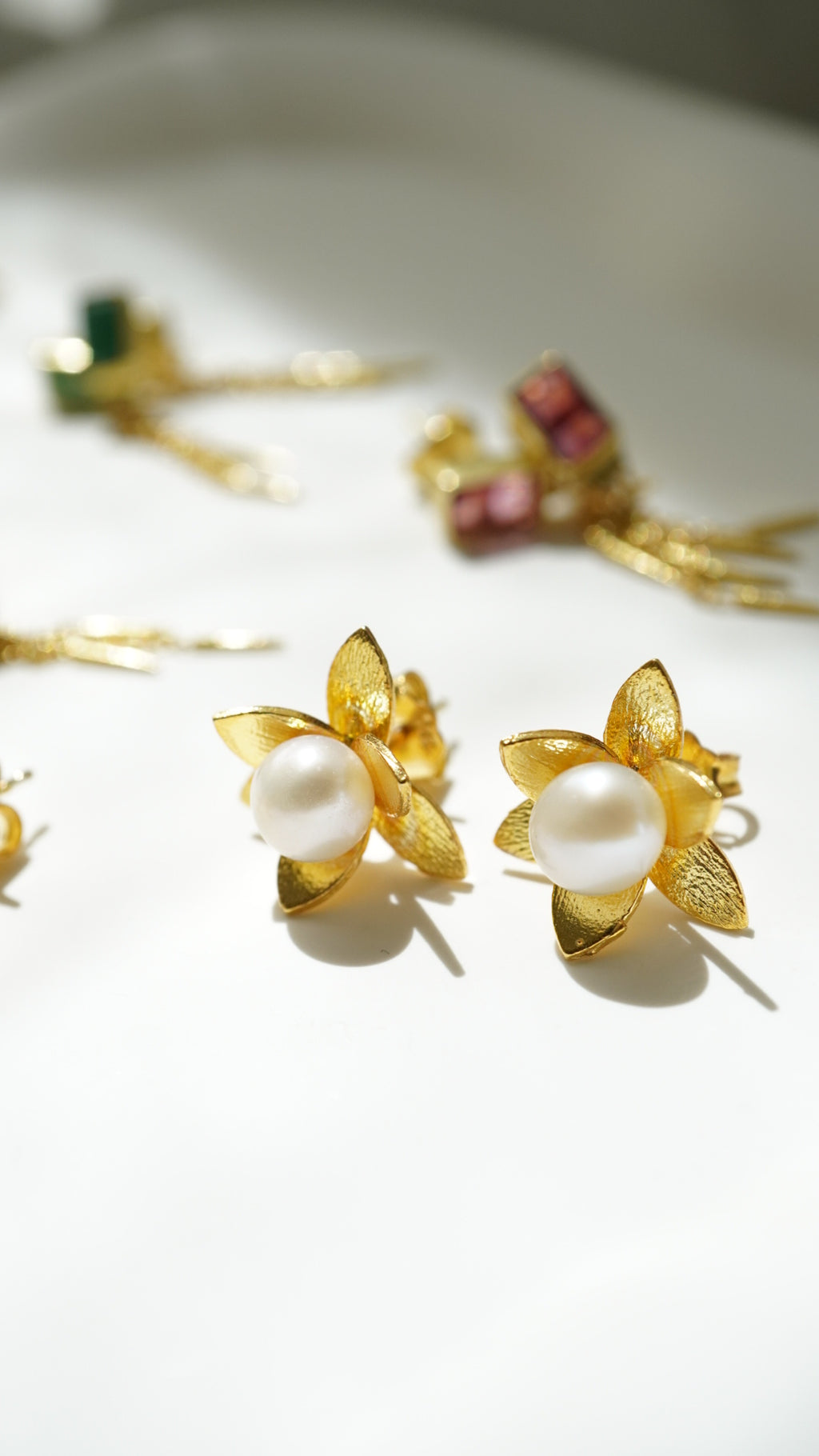 Pearl on Flower Küpe