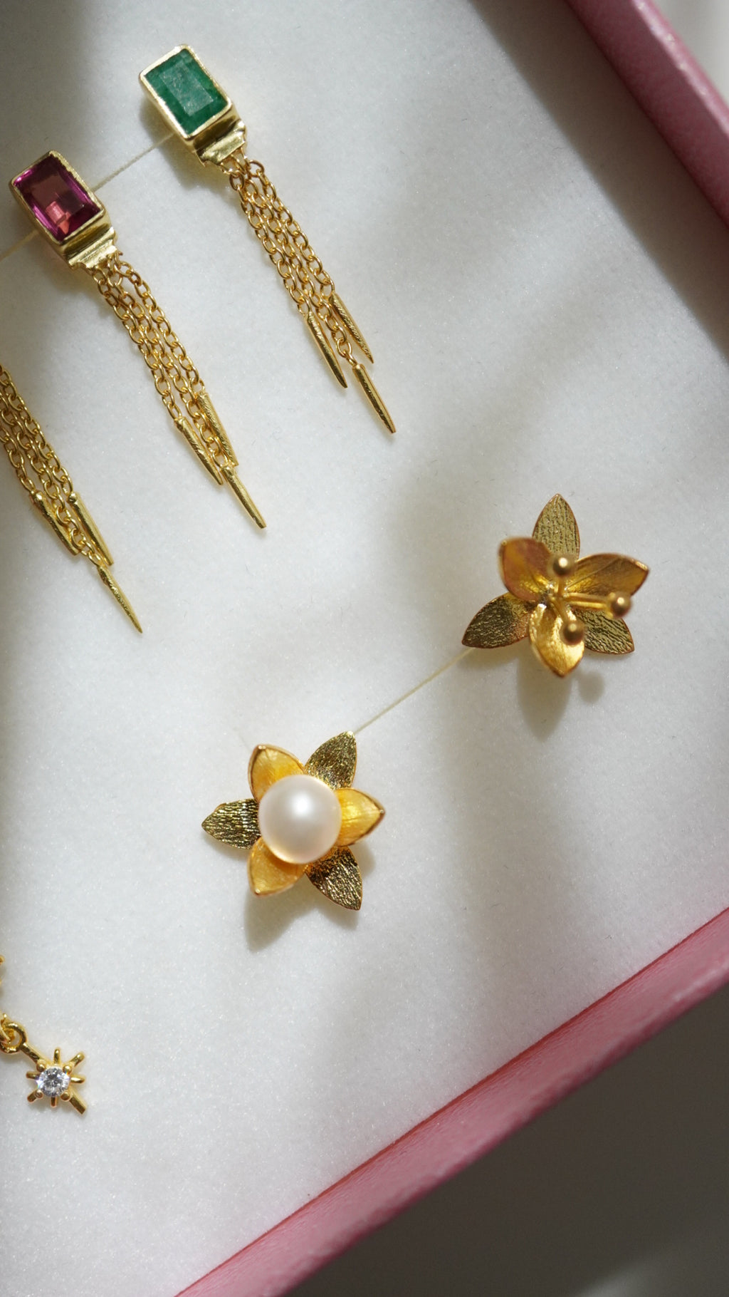 Pearl on Flower Küpe